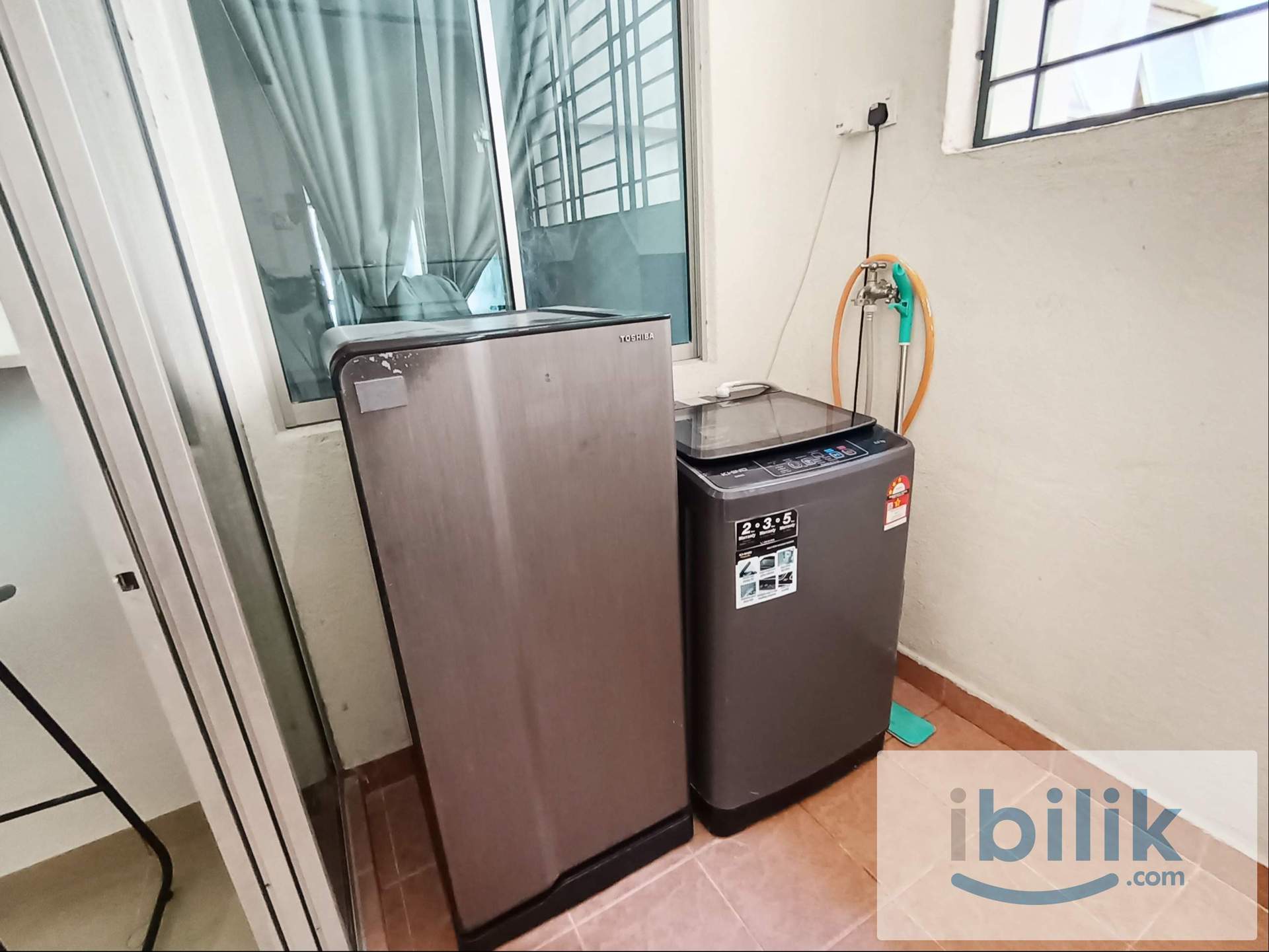 Mix Cozy Small Room | WiFi Included | Near MRT Tmn Connaught - Image 5