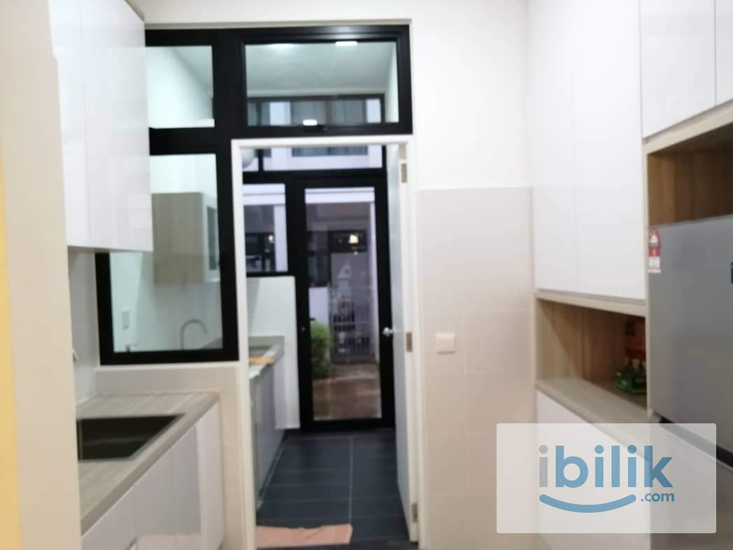 Spacious and Comfortable Master Room (attached with private bathroom) At Eco Tropics - Image 6