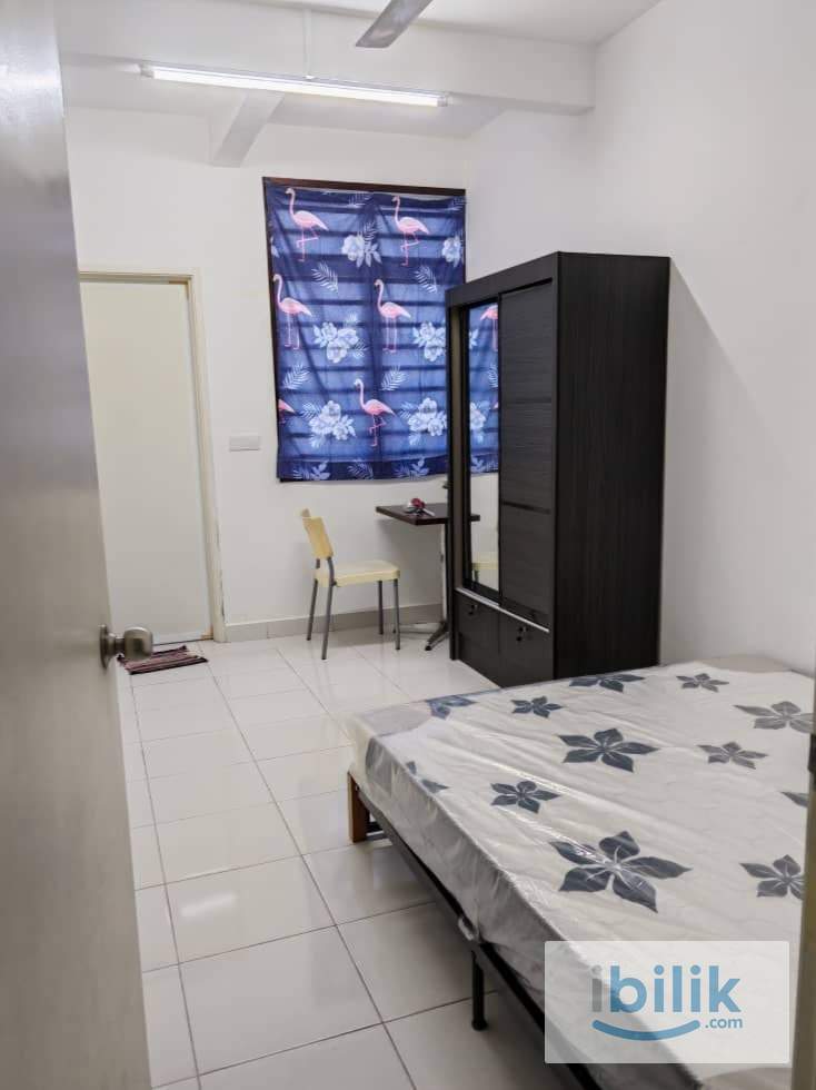 Comfortable Middle Room At Bestari Perdana, Meridin East, Pasir Gudang - Image 1