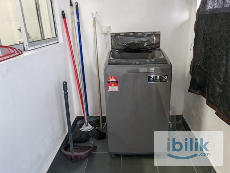 Comfortable Middle Room At Bestari Perdana, Meridin East, Pasir Gudang - Image 5