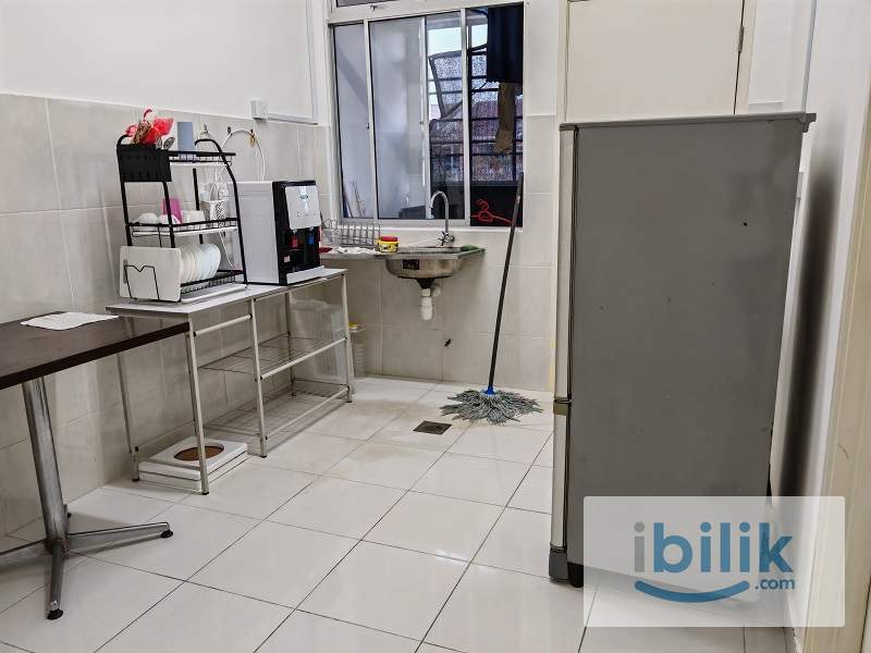 Comfortable Single Room At Bestari Perdana, Meridin East - Image 4