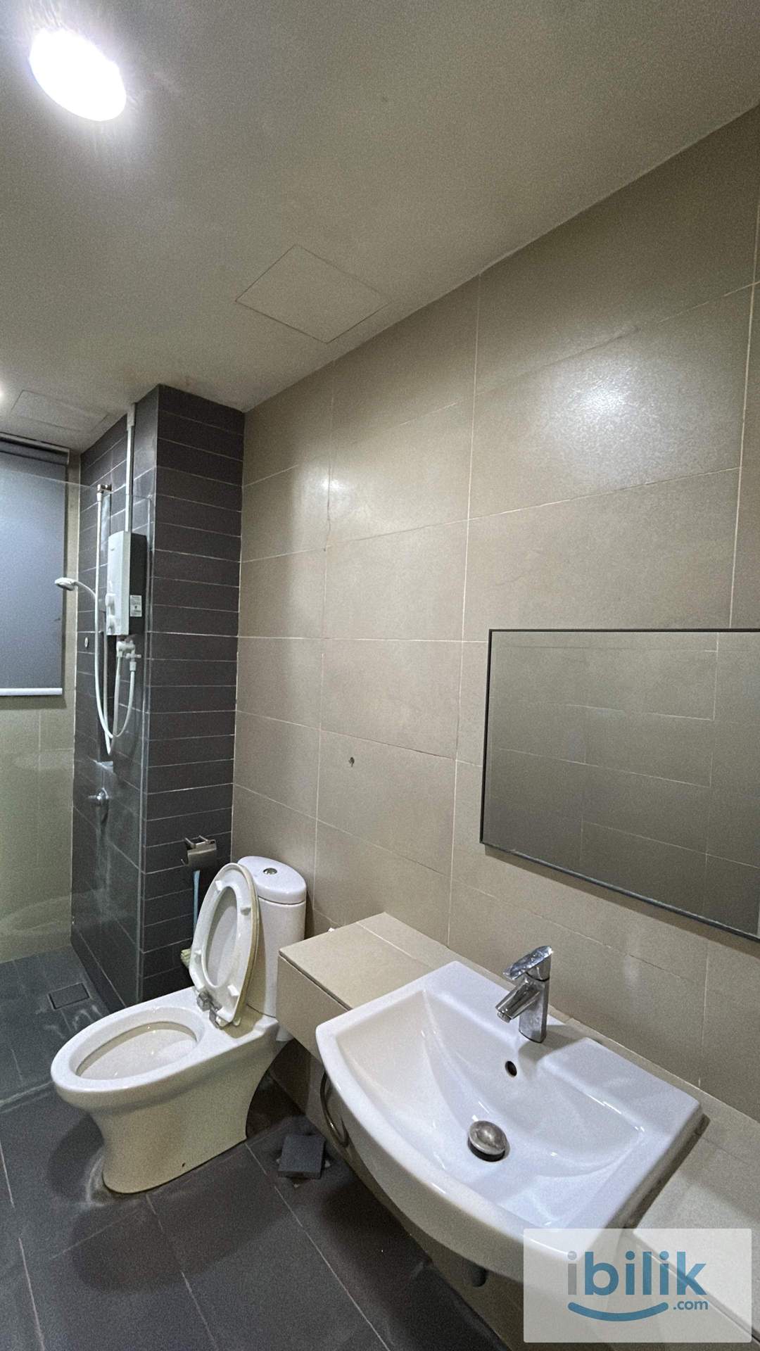 Master Bedroom For Female at Epic Residence  - Image 6