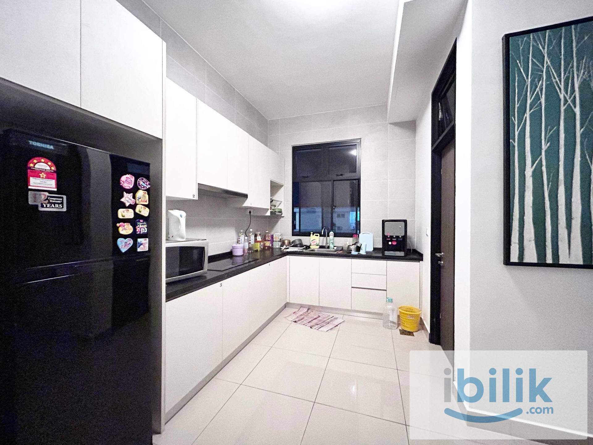 (Female Only) Common Room at Twin Tower  - Image 4