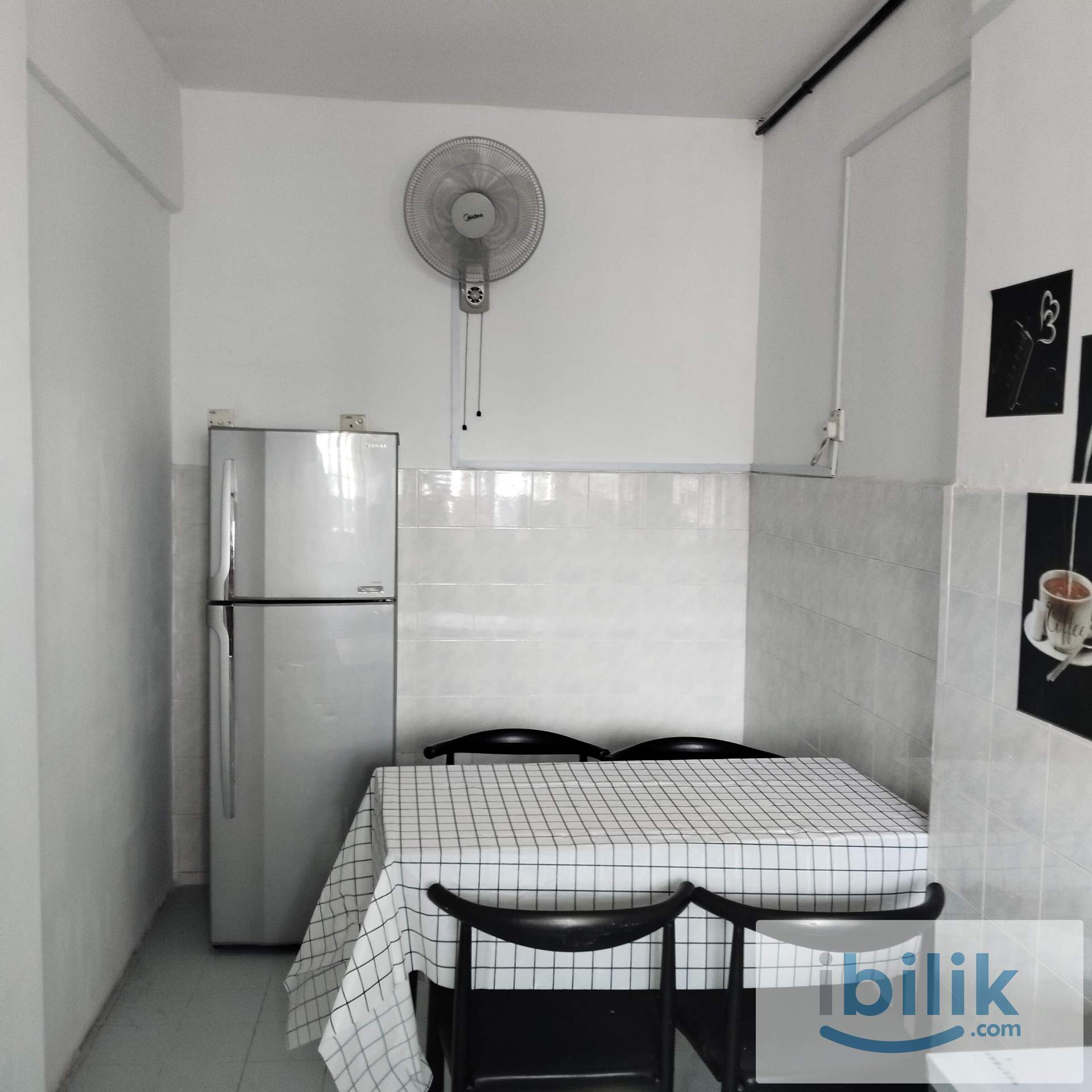 Co-living male room  - Image 3