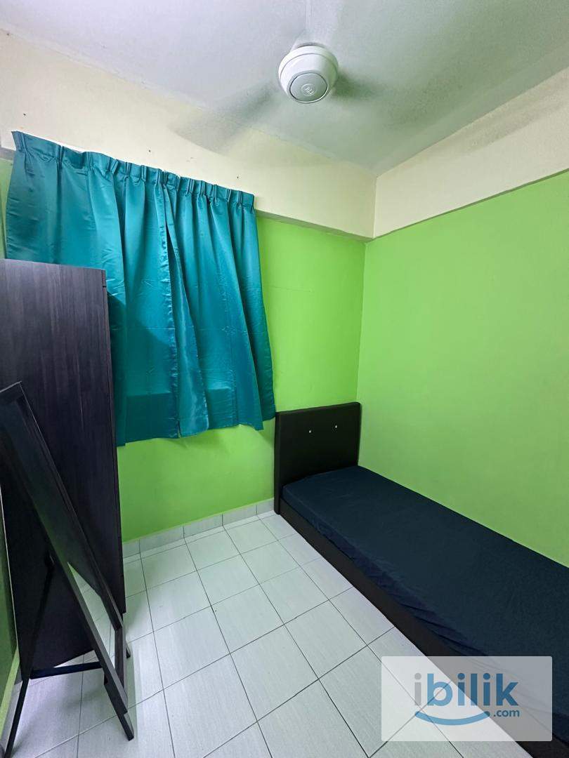 Single Bedroom For Rent - Image 2