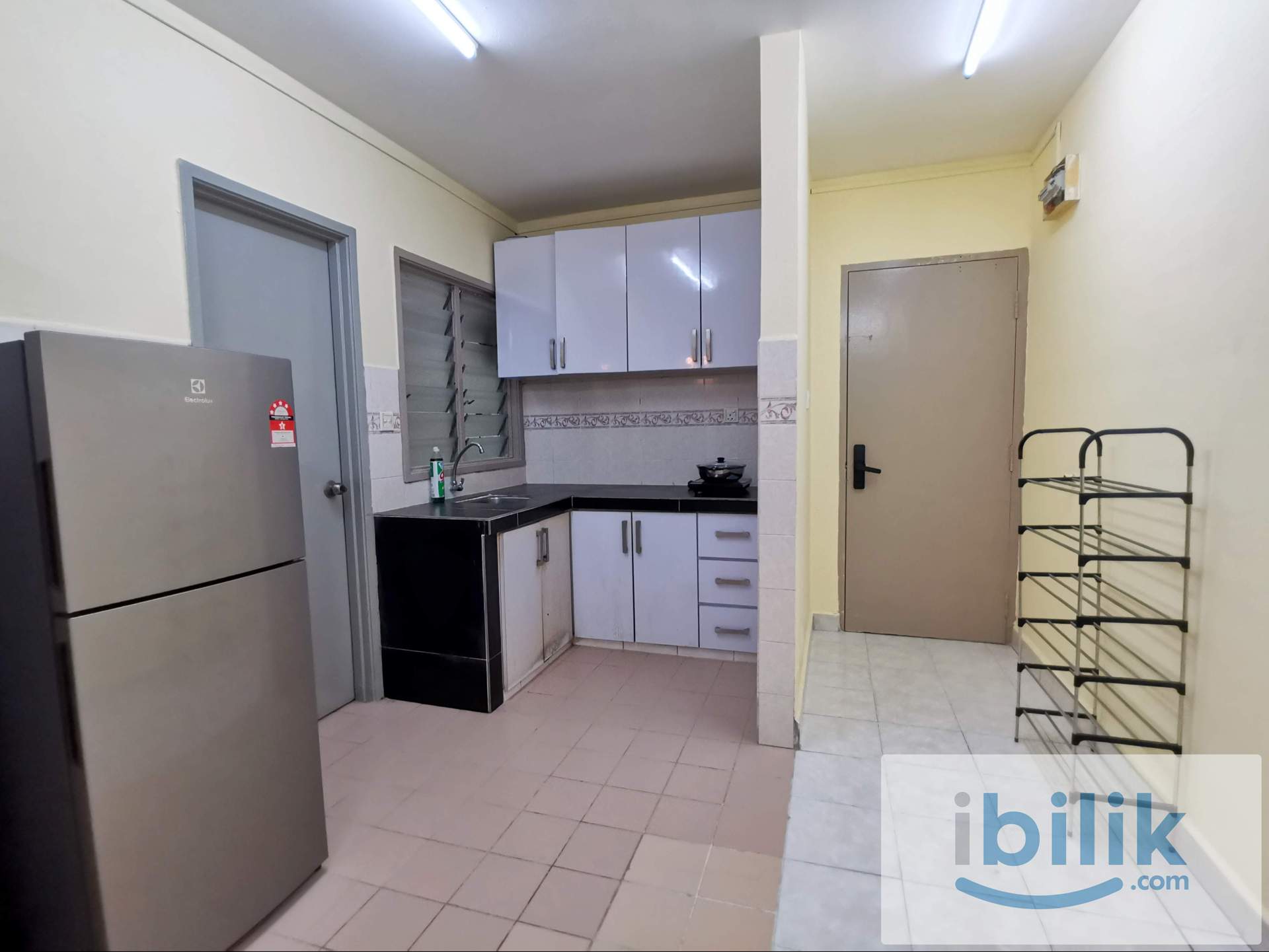 (Malay Male) Single Room at Flora Damansara - Image 8