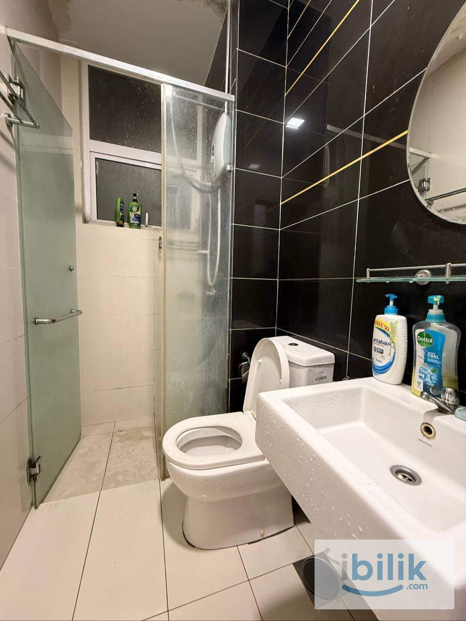 🏊 Skypod Condo Room | Pool, Gym, WiFi | Near IOI Mall - Image 2