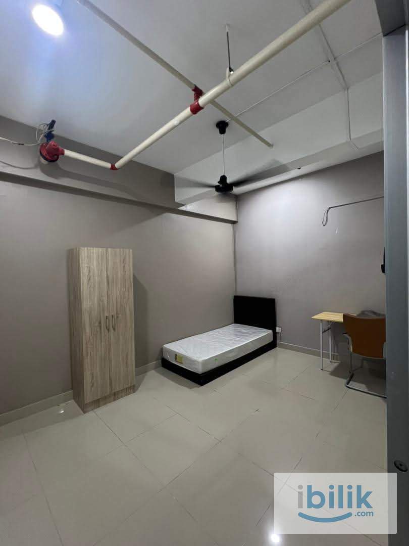 🏡 Shah Alam Aircond Room | WiFi Included | Female & Male Unit | From RM650 - Image 1