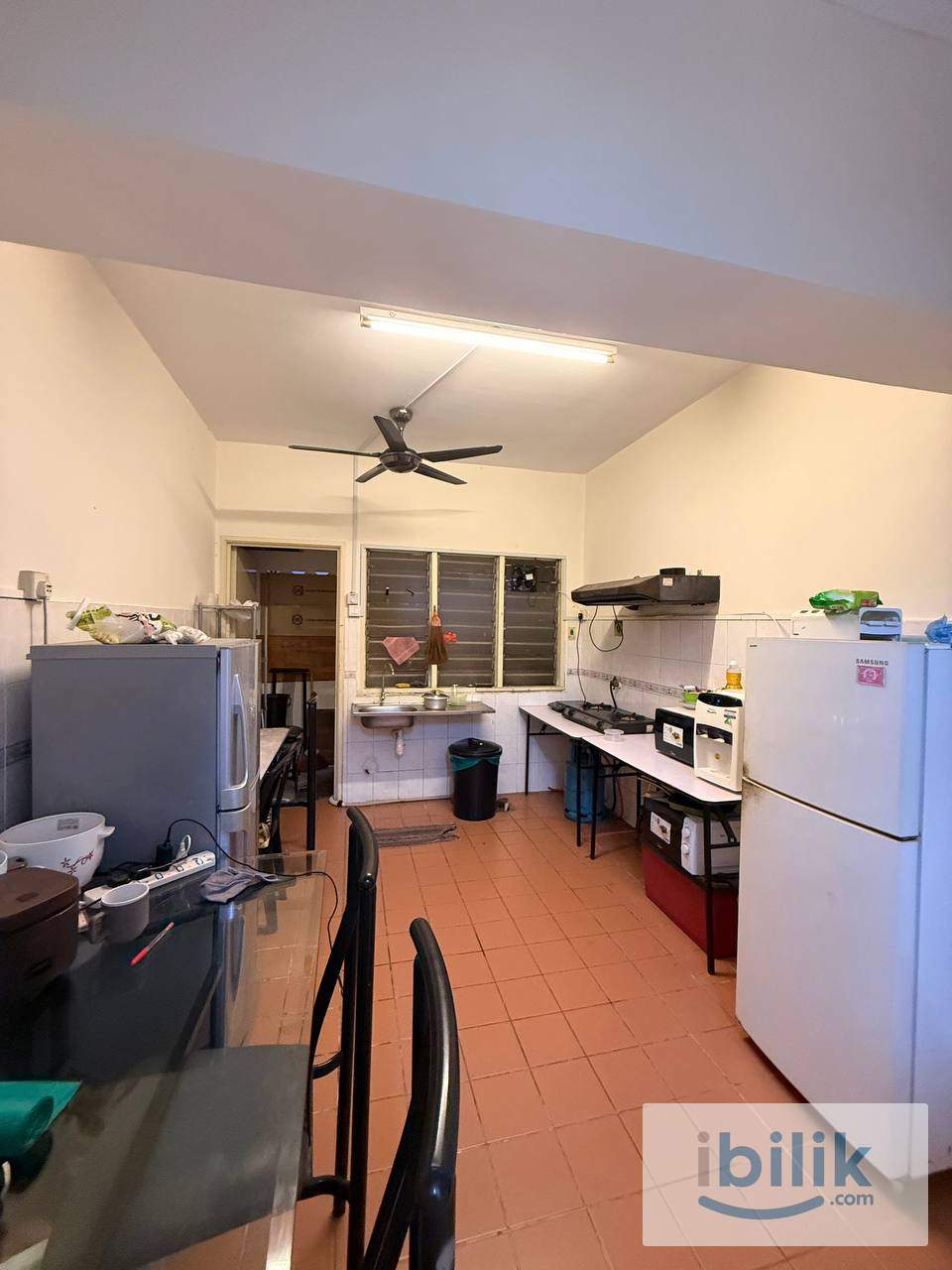      Affordable Room Near IMU & LRT Bukit Jalil | Vista Komanwel B - Image 3