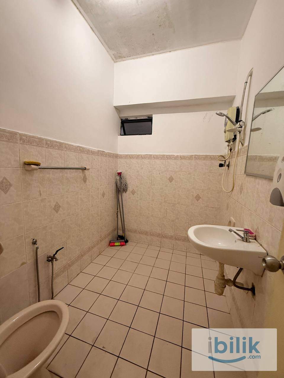      Fully Furnished Room @ Vista Komanwel B | Bukit Jalil | Move-In Ready - Image 3