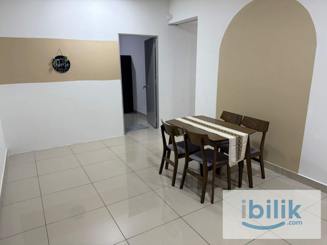 Premium Small Room @ M Vertica near MRT Maluri - Image 4