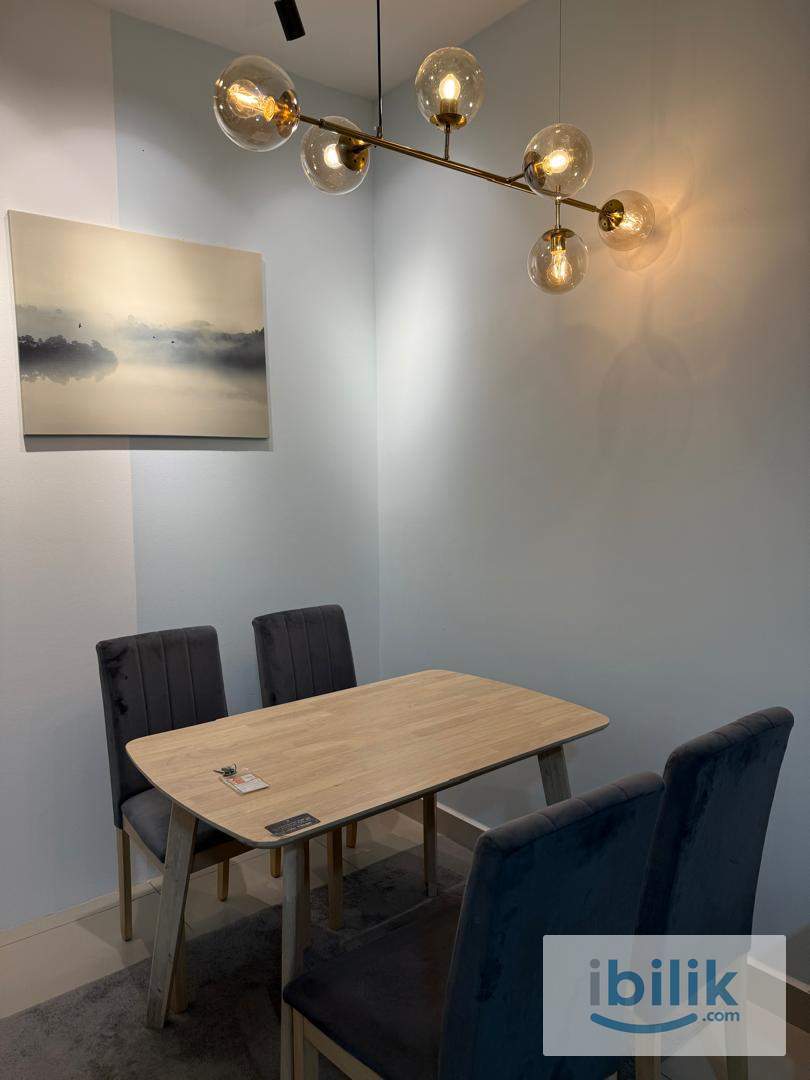 Cozy Middle Room @ M Vertica near MRT Maluri - Image 4