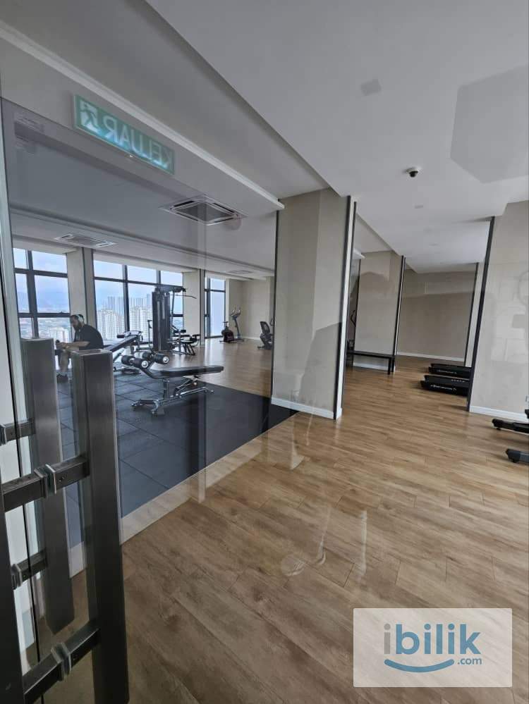 Middle Room - Image 2
