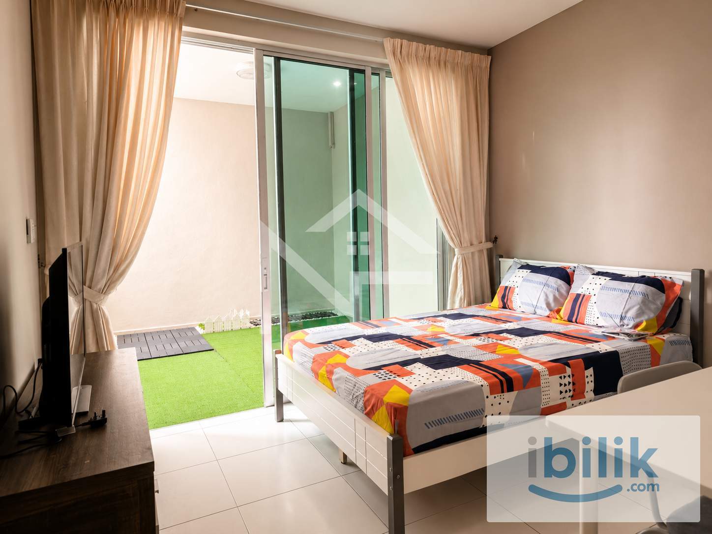 Cozy Balcony room near One Precinct Bayan Baru  - Image 1