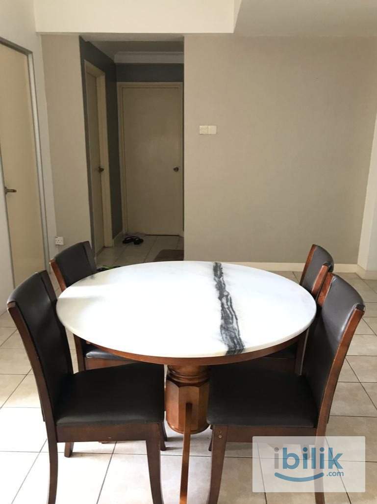 Middle Room in Komanwel B for Rent - Image 7