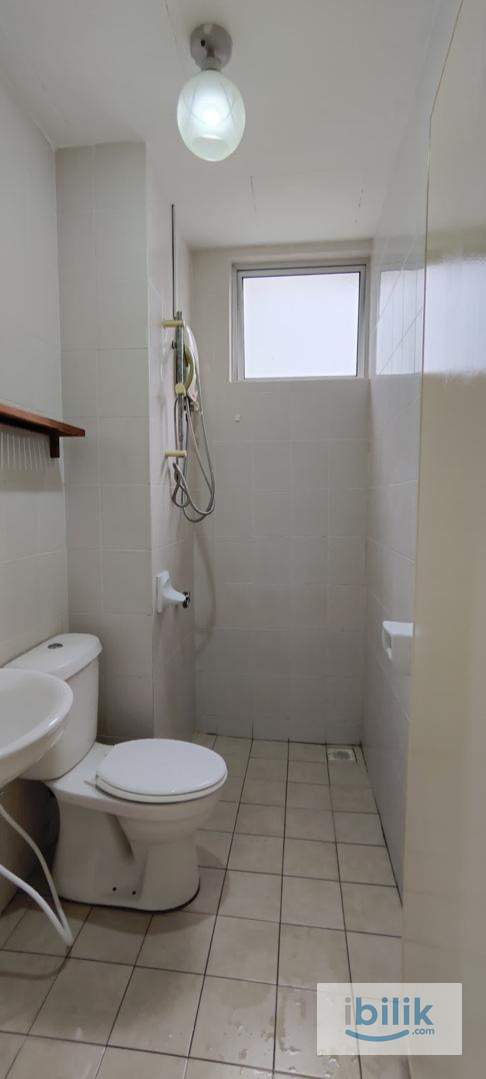 Female Master Bedroom  - Image 3