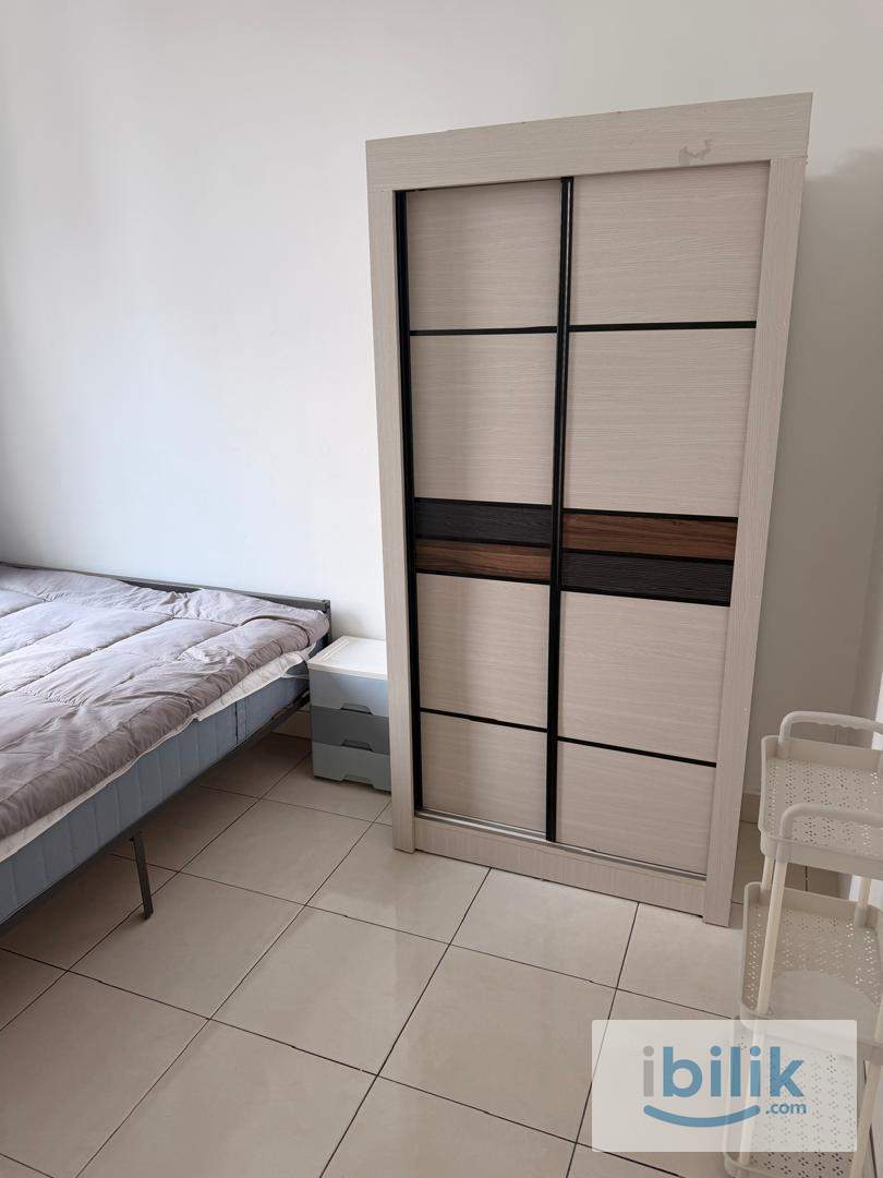 Casa Tiara SS16 Cozy Female Room For Rent  - Image 2