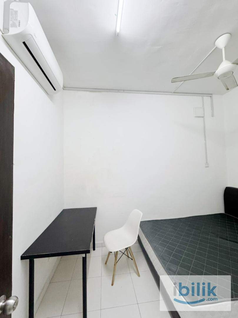 Single bedroom Bayan Baru - Image 2