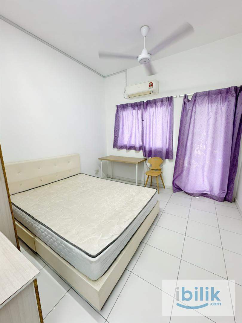 Middle Room at Bayan Baru, Penang - Image 1