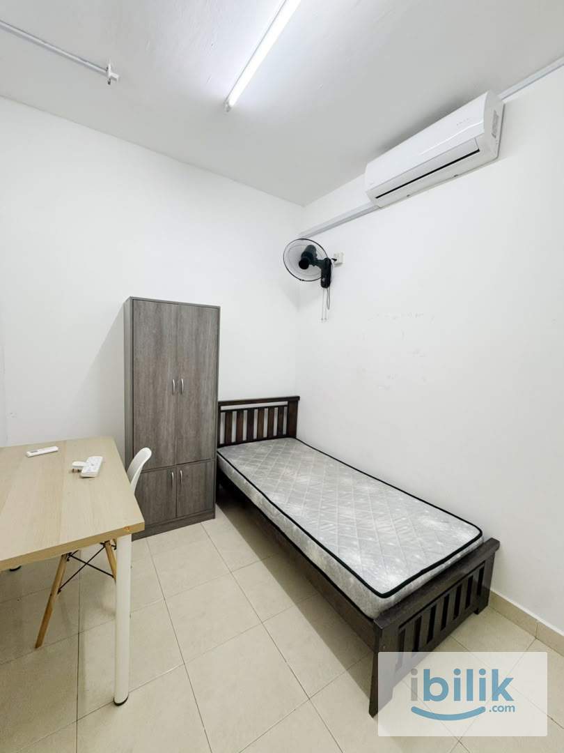 Cozy Simple Single Room in Dpiazza Condominium - Image 2