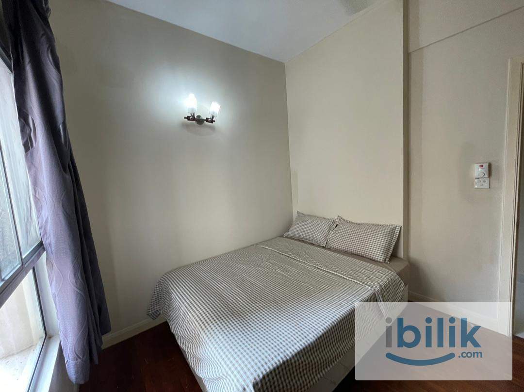 High End Queen Bed Room Seri Maya LRT Setiawangsa - Image 8
