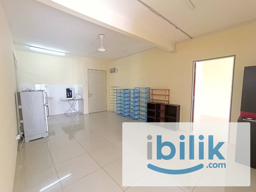 🏠Setapak PV15 Female Master Room with private bathroom for rent🏠 - Image 3
