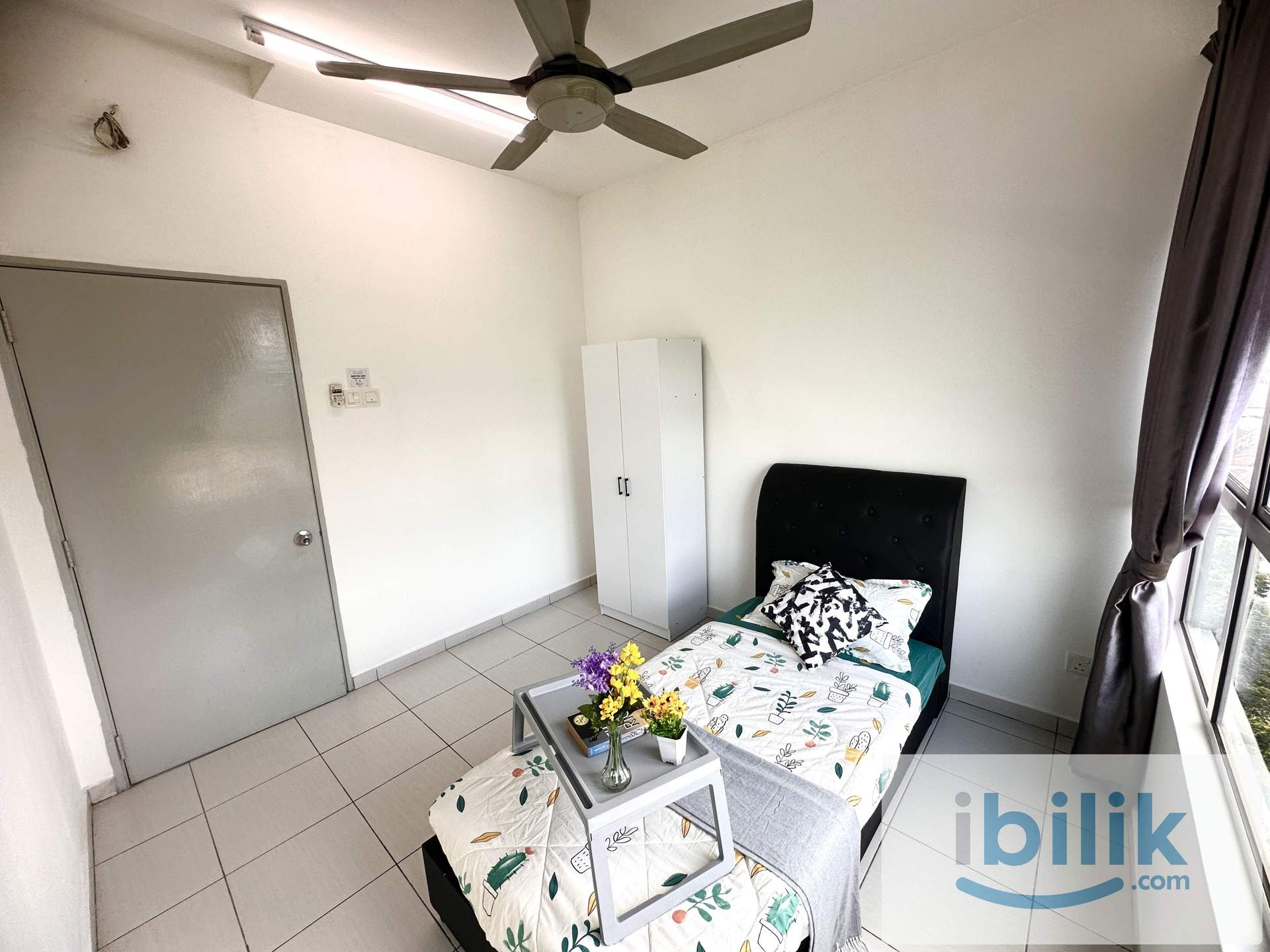 🏠Medium Room at The Zizz, Damansara Damai (Female only) 🏠 - Image 5
