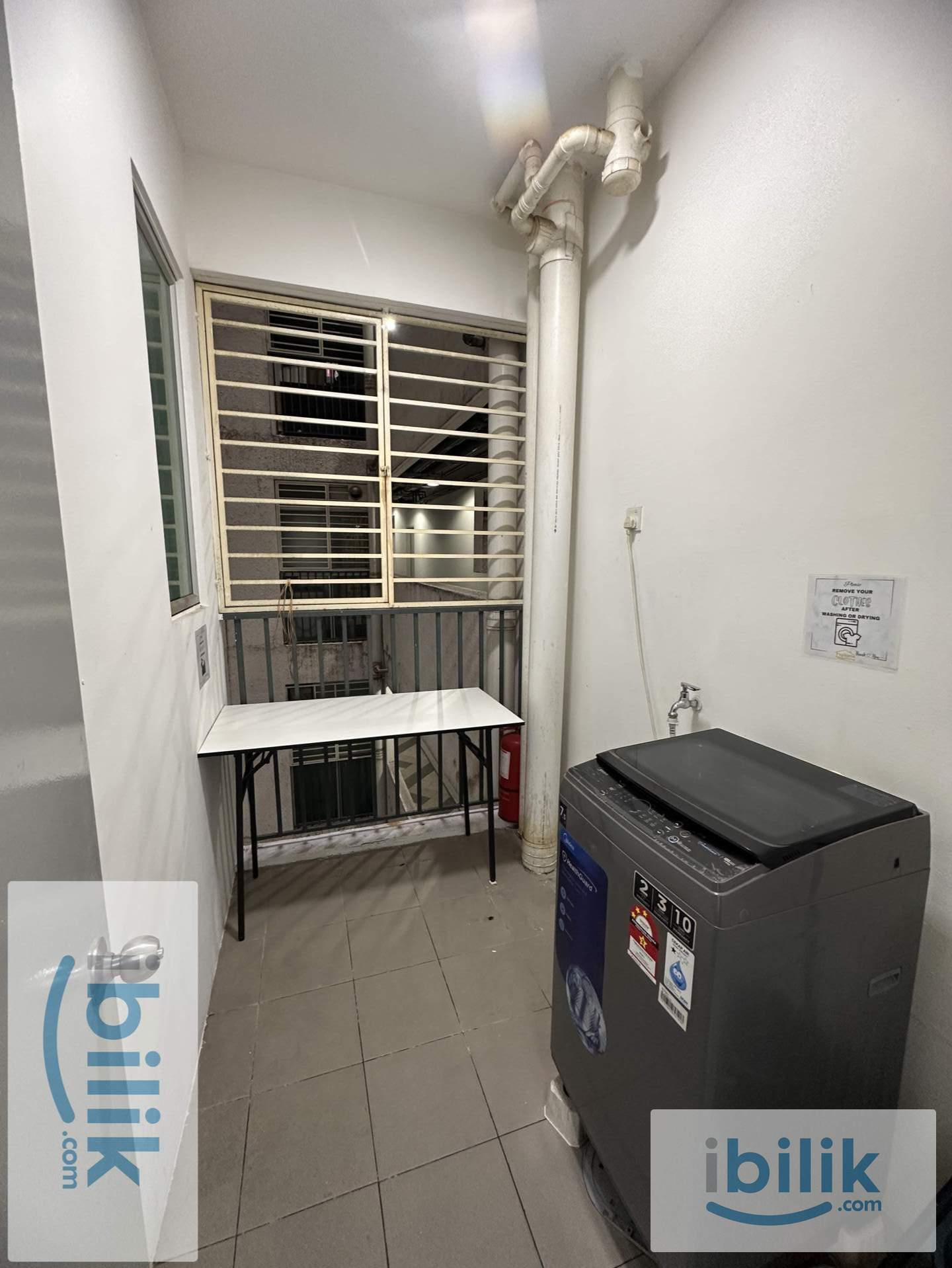 🏠Master Room with A/C at The Zizz, Damansara Damai (Female only) 🏠 - Image 1
