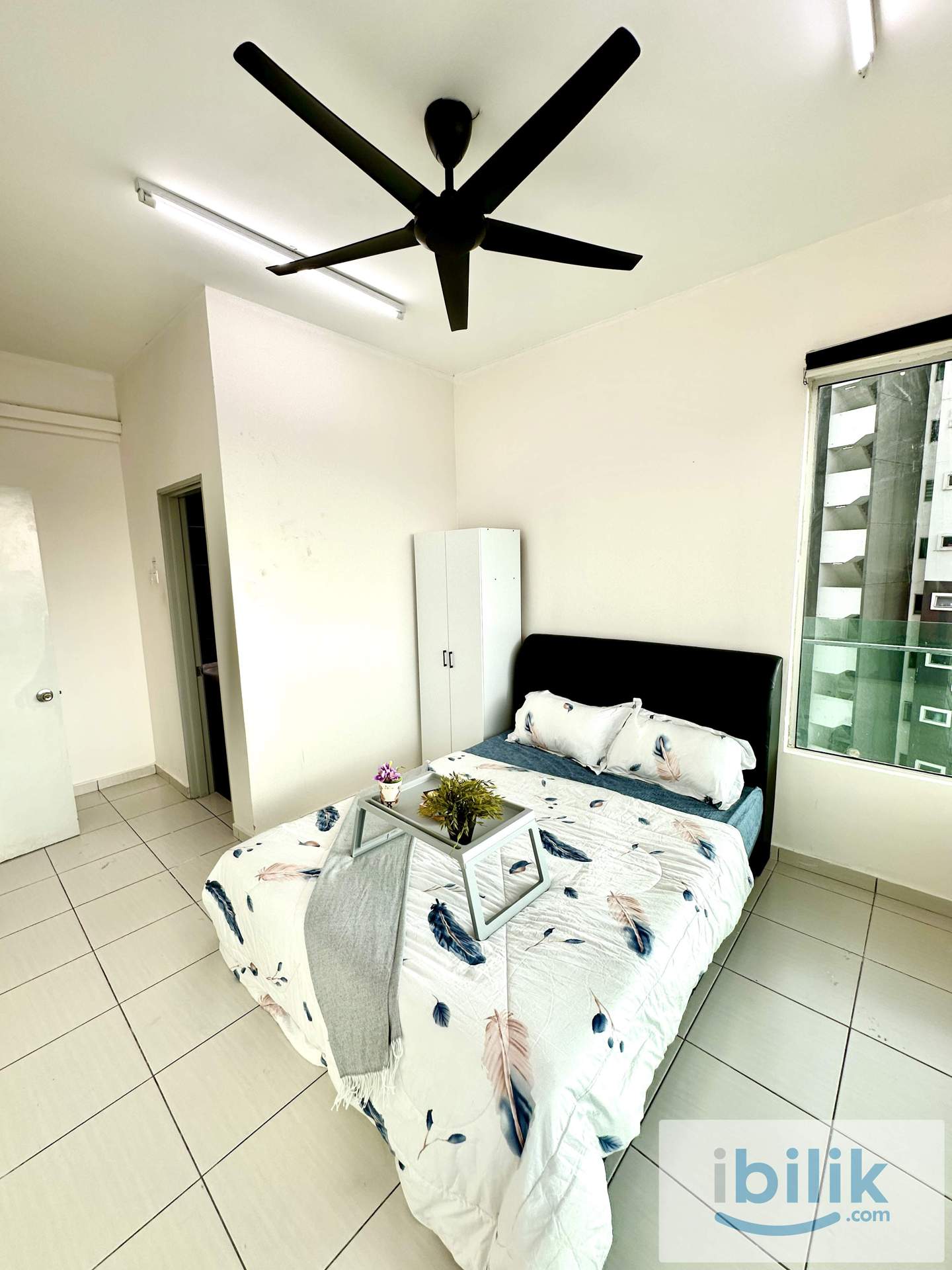 🏠Master Room with A/C at The Zizz, Damansara Damai (Female only) 🏠 - Image 1