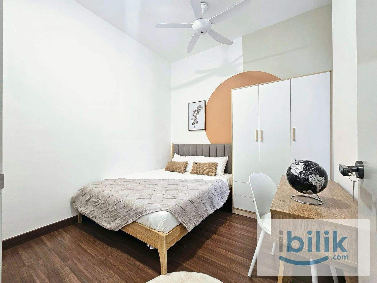 Meta Residence, Medium Room, next to Mrt Station - Image 2