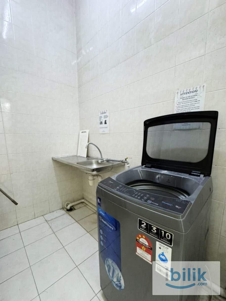 Sungai Buloh Middle Bedroom For Rent - Image 6