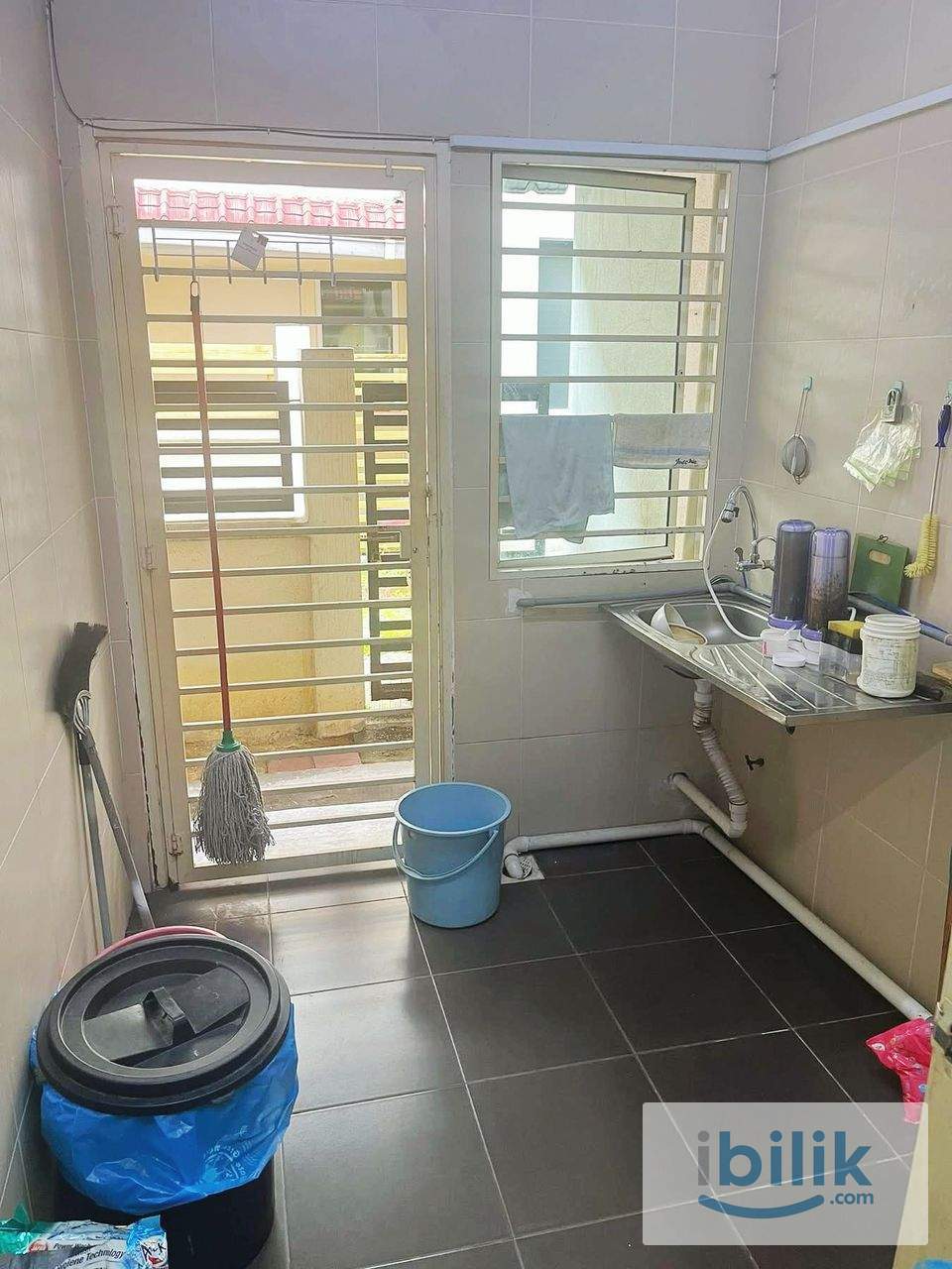 Kepong Fadason middle room for rent - Image 8