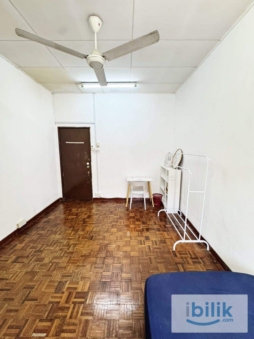 middle room for rent at bandar utama PJ - Image 4