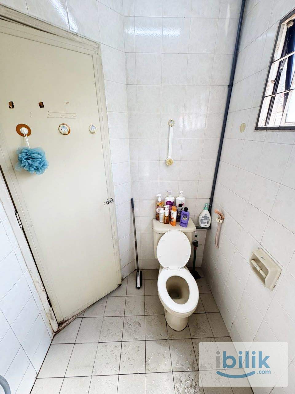 middle room for rent at bandar utama PJ - Image 6