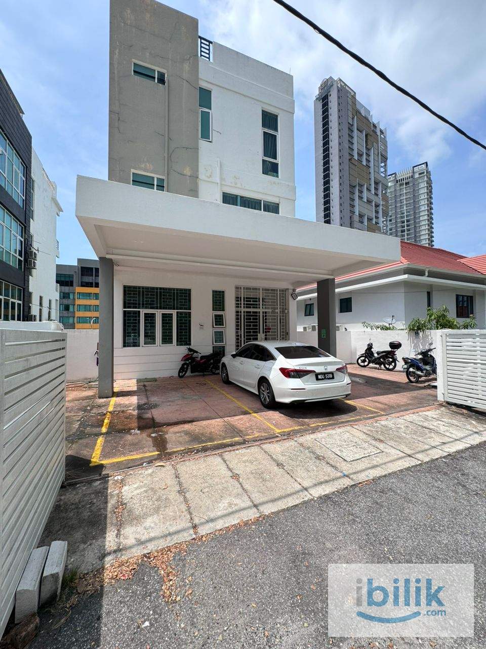 🌟 Premium Stay 🏡 Fully Renovated & Furnished Room for Rent near Strait Quay, Tanjung Bungah🏡 - Image 3