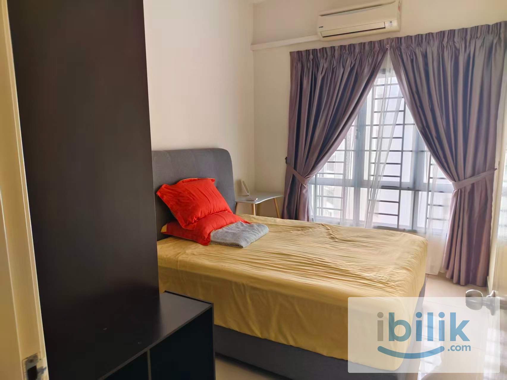 Middle Room at OUG Parklane - Image 1