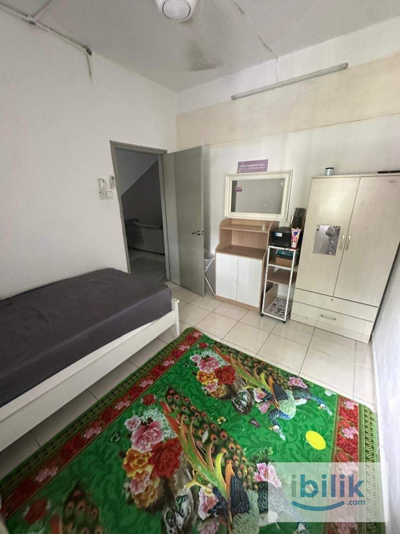 1 Room - Image 2