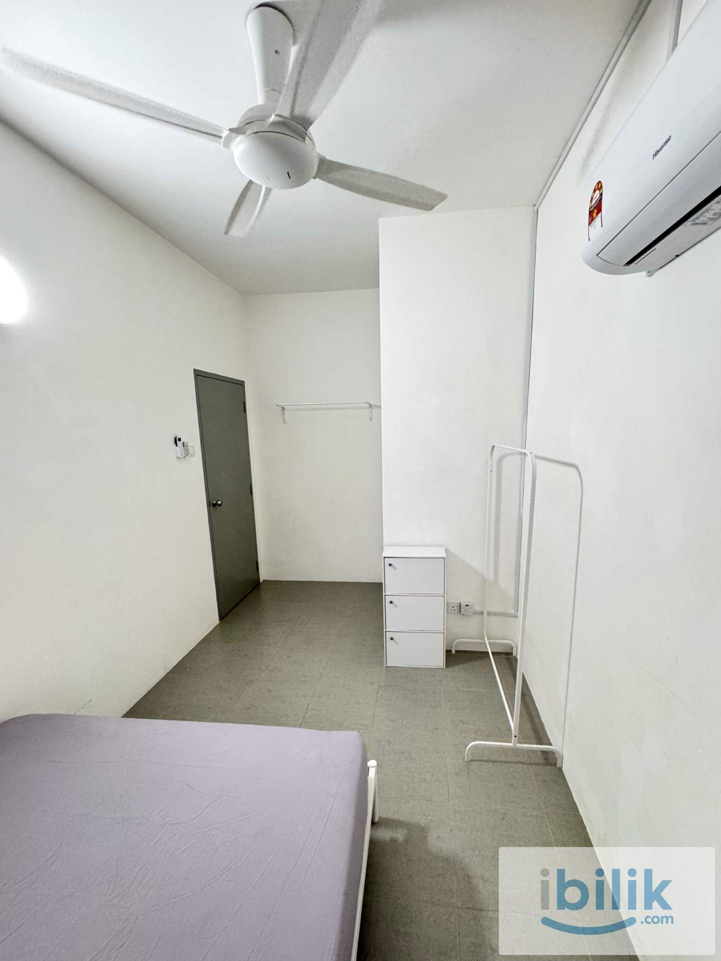 Male - Queen Non-sharing Room at Kulim, Kedah - Image 1