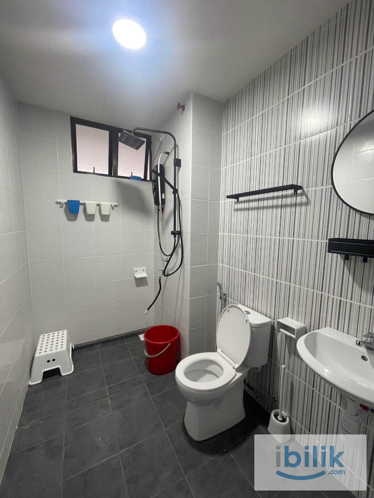 Male ROOM 1 - Condominium Cenderasari Perdana - Image 4