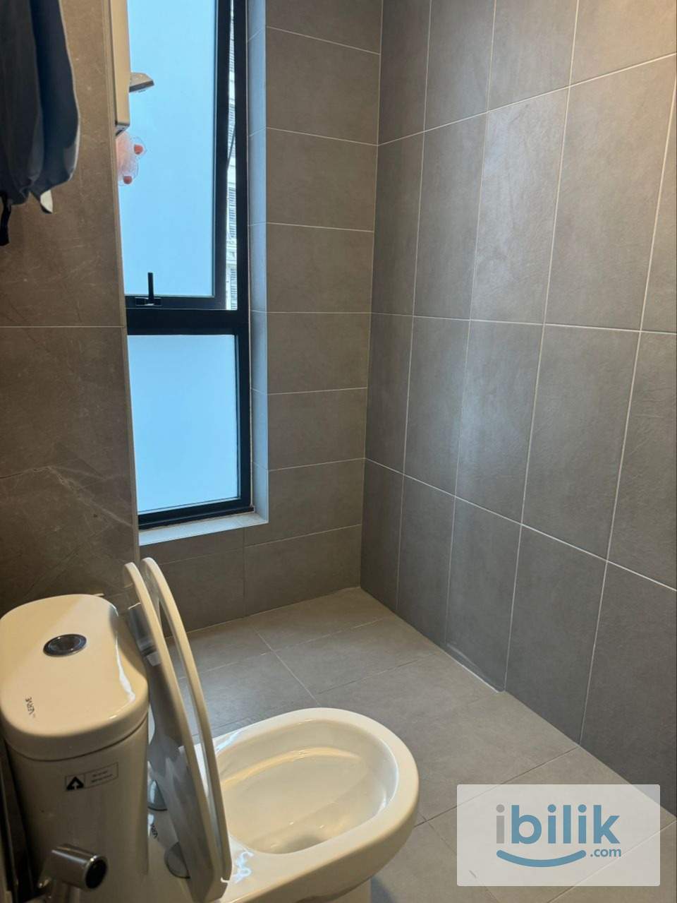 Single room move in ready - Image 2
