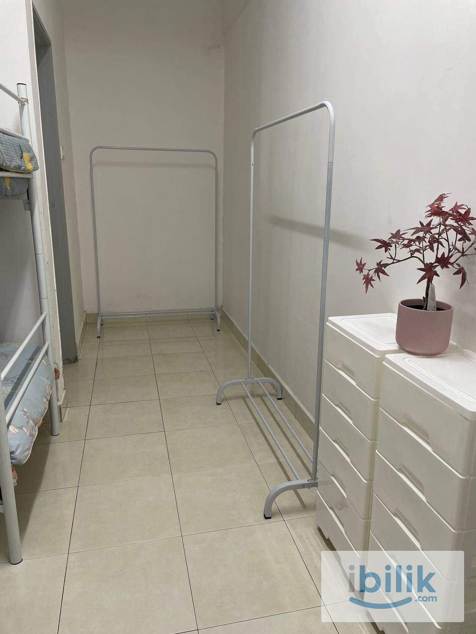  BILIK SEWA WANITA ISLAM- SURIA IXORA SETIA ALAM (fully furnished) - Image 2