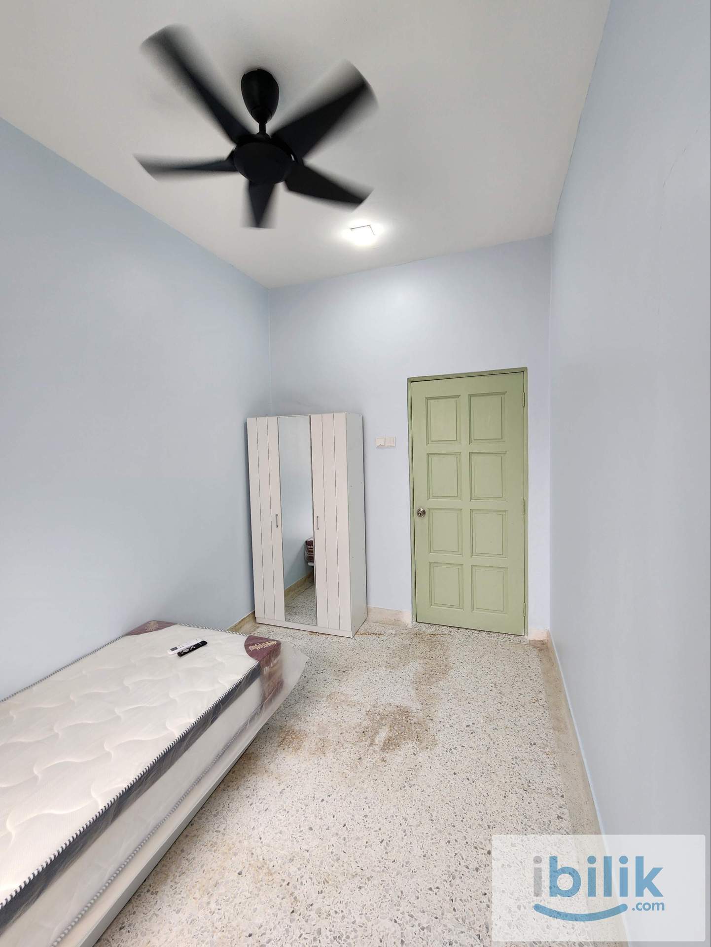 Single Bedroom (Small Room)   - Image 2