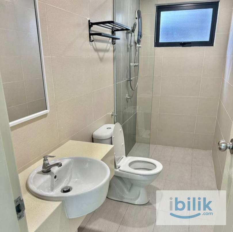 [Prefer Female] Middle Room at Riverville Residence, Old Klang Road, Kuala Lumpur. - Image 2