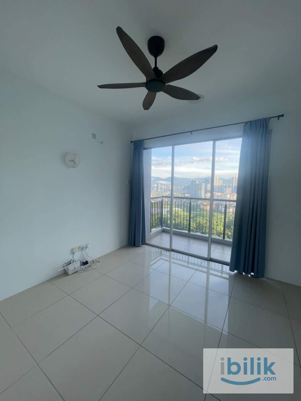 Platinum splendor, medium room, female unit - Image 4