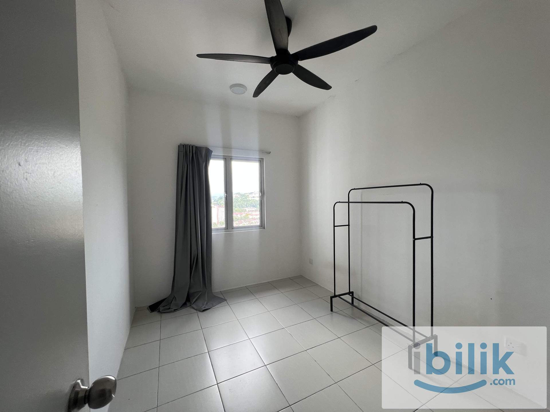 Vista Wirajaya 2, Medium room, non sharing single room, walking distance to LRT - Image 1