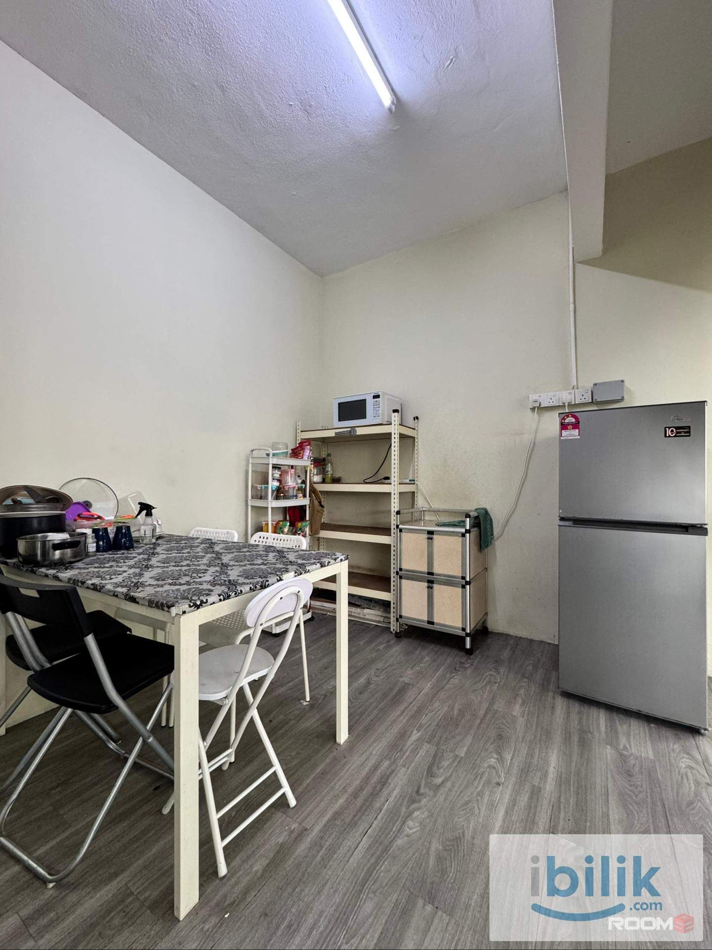 🚶 1 MINS TO LRT SS15 🚶 ‼️ ZERO DEPOSIT ‼️ 🏡 Private Middle Room @ SS15 🏡 - Image 2