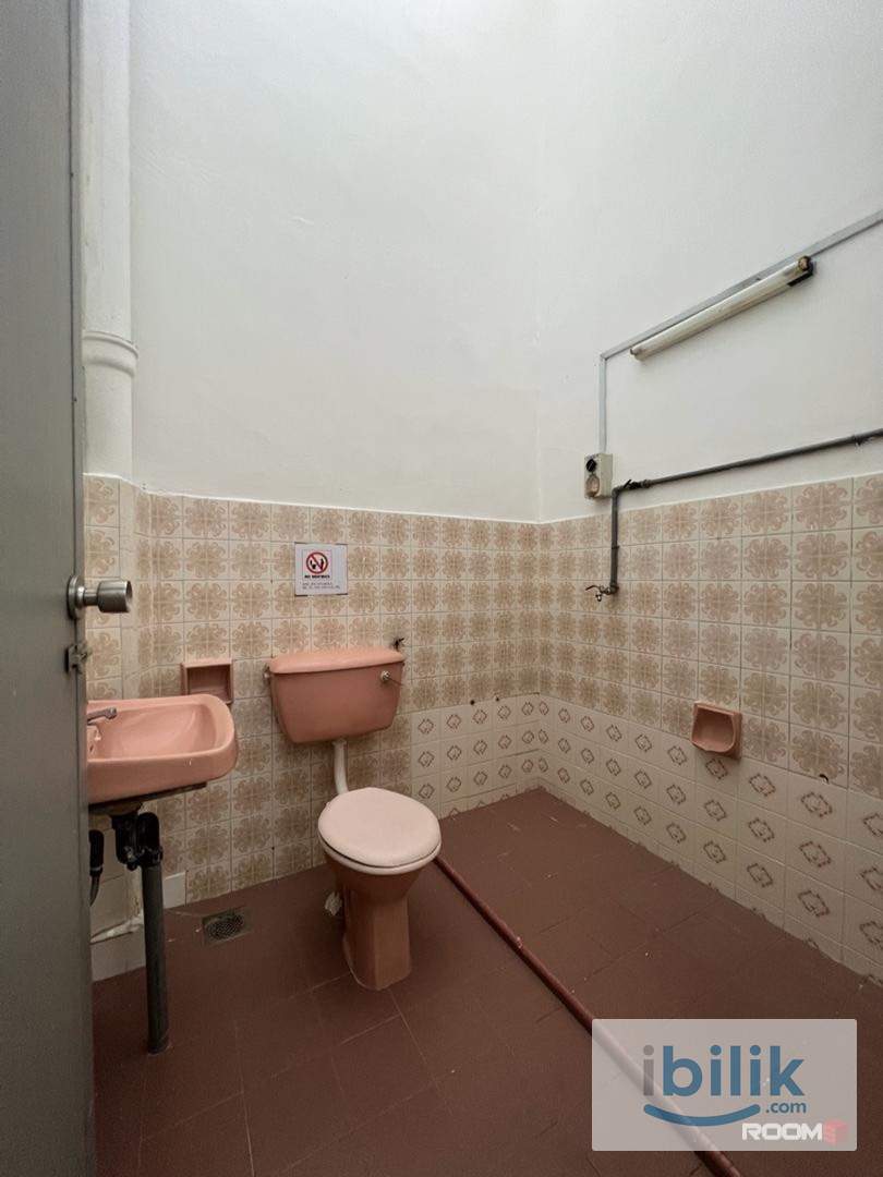 *Low Deposit Female Single & Twin Bed @ SS 15, Subang Jaya - Image 2