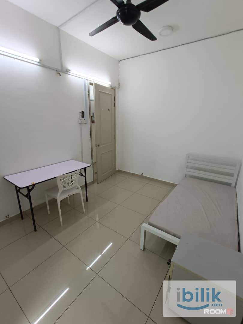 LIMITED OFFER📍Room for Rent with Air-Cond ❄ at Bandar Botanic near GM Klang - Image 1