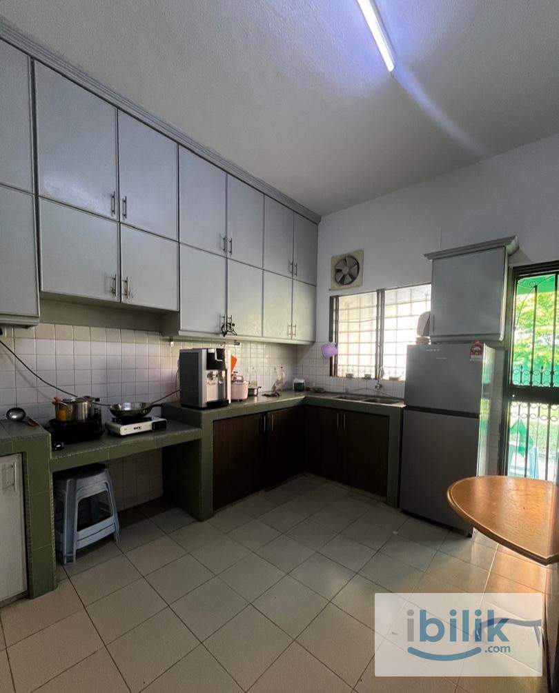 Room for rent in Damansara up town - Image 1