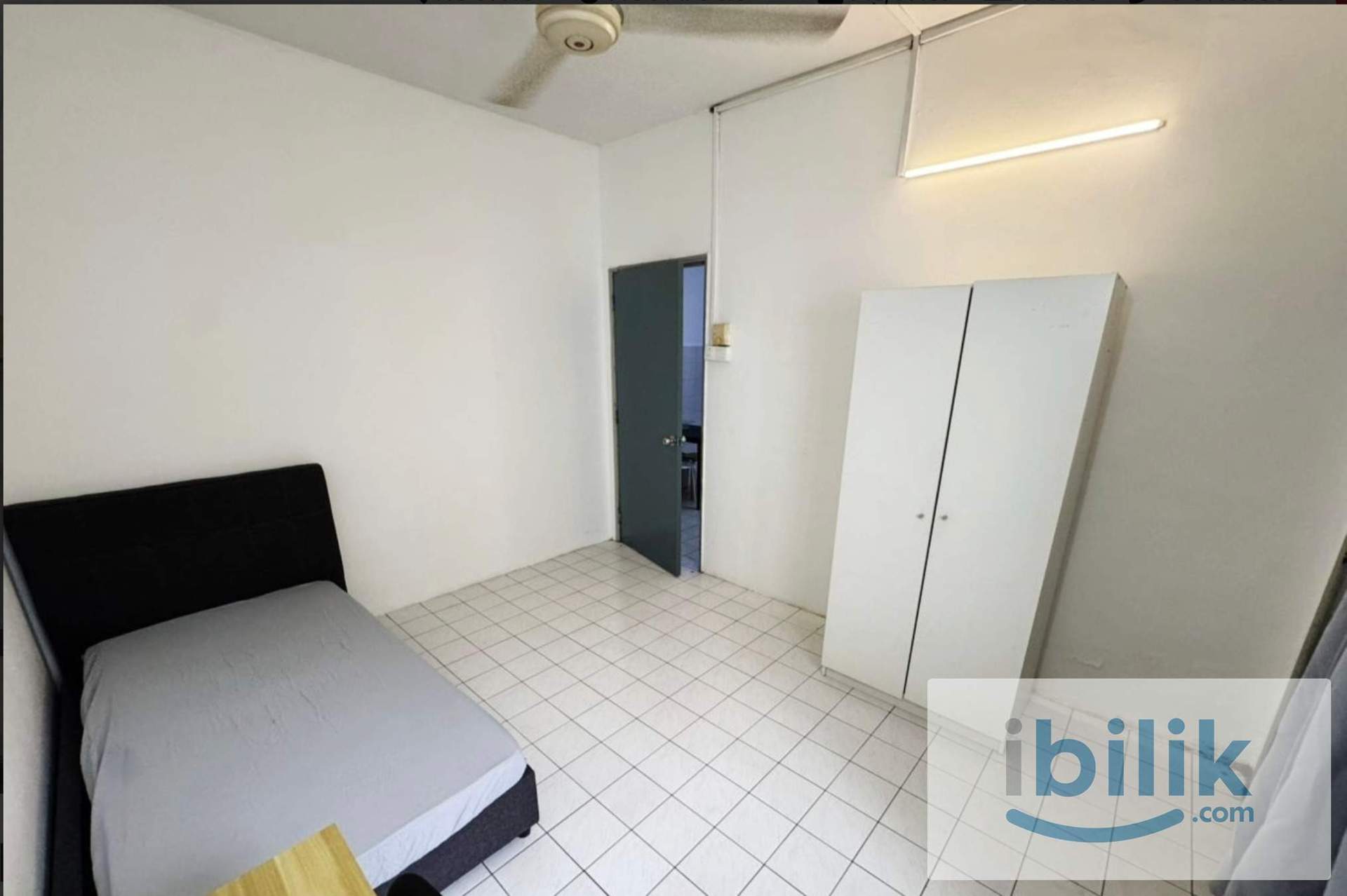   😍LOW DEPOSIT😍BANDAR UTAMA PETALING JAYA MIDDLE AIRCOND ROOM FOR RENT🏠NEARBY CENTRE POINT ,MING TIEN FOOD COURT ,NKVE - Image 3
